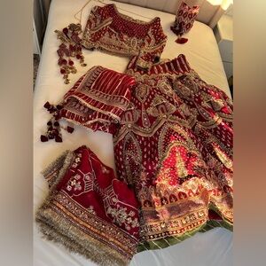 Mohsin Naveed Ranjha MNR bharat lehenga lengha